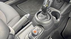 2020 (70) MINI HATCHBACK 1.5 Cooper Classic II 3dr Auto 5171237