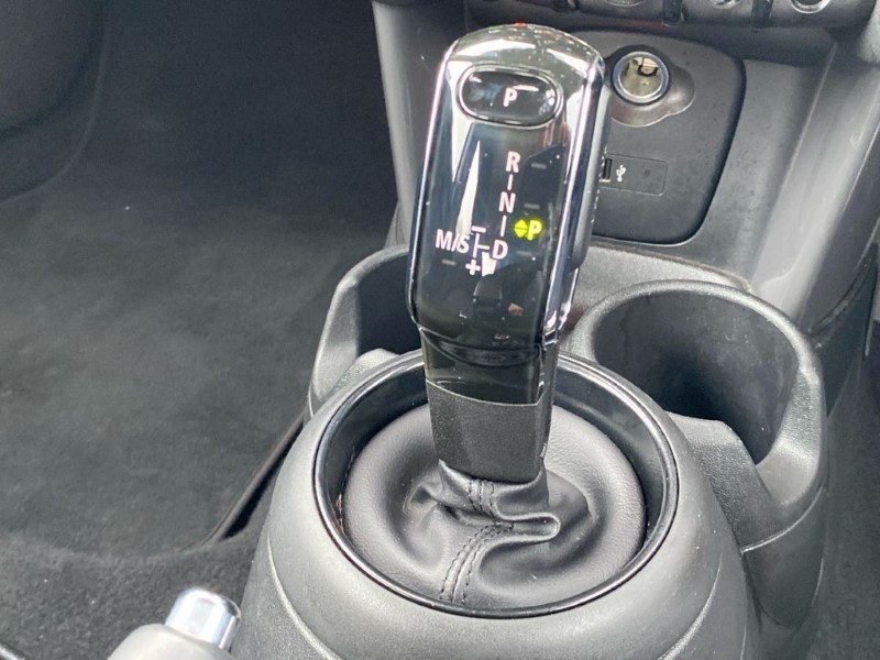 2019 (19) MINI HATCHBACK 1.5 Cooper Classic II 3dr Auto 5137312