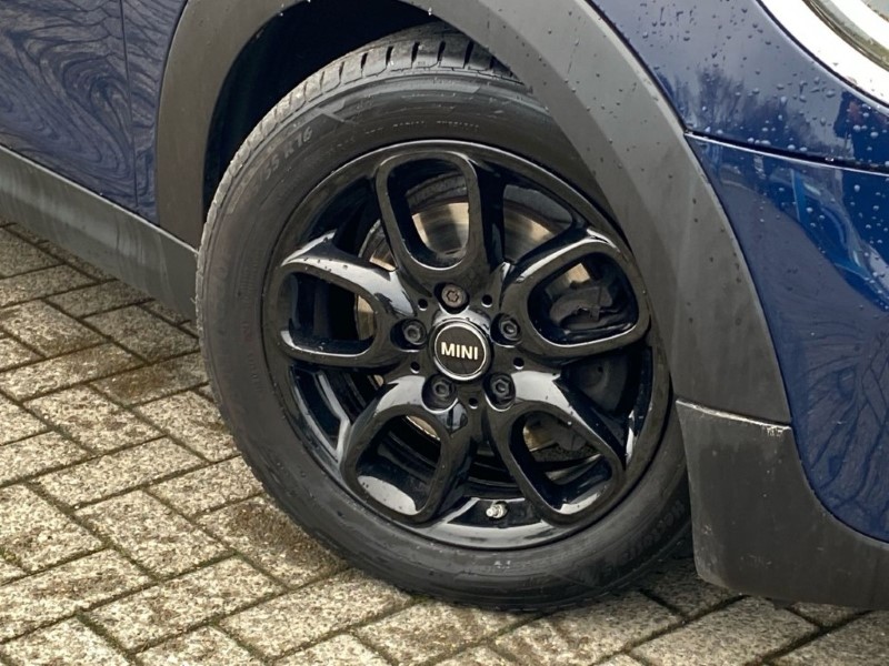 2019 (19) MINI HATCHBACK 1.5 Cooper Classic II 3dr Auto 5137319