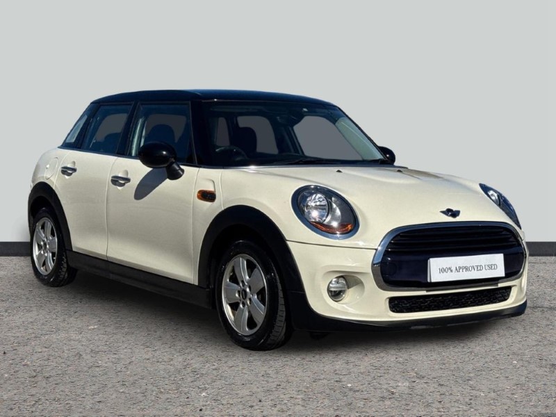 2017 (17) MINI HATCHBACK 1.5 Cooper 5dr [Tech Pack]