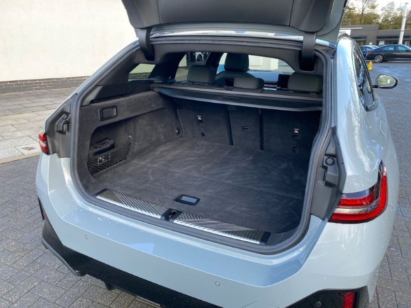 2025 (25) BMW I5 250kW eDrive40 M Sport Pro 84kWh 5dr Auto 5229684