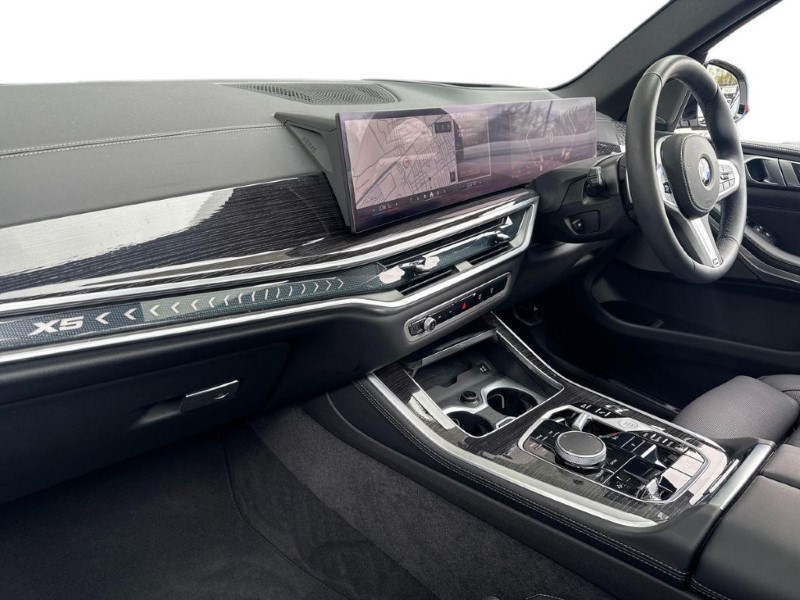 2025 (75) BMW X5 xDrive30d MHT M Sport 5dr Auto [7 Seat] 5270460