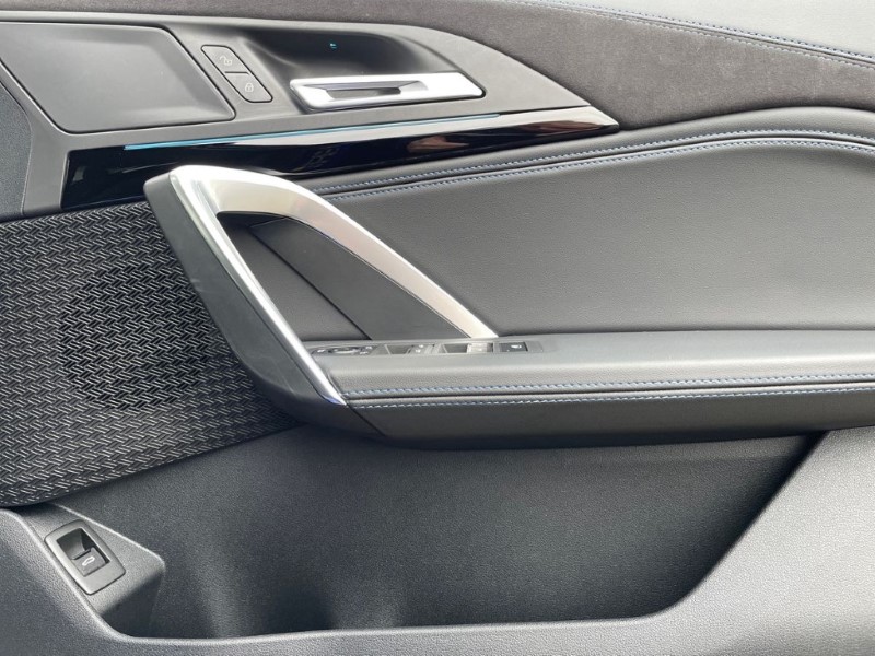 2025 (75) BMW iX2 150kW eDrive20 Shadow Edition 65kWh 5dr Auto 5213868