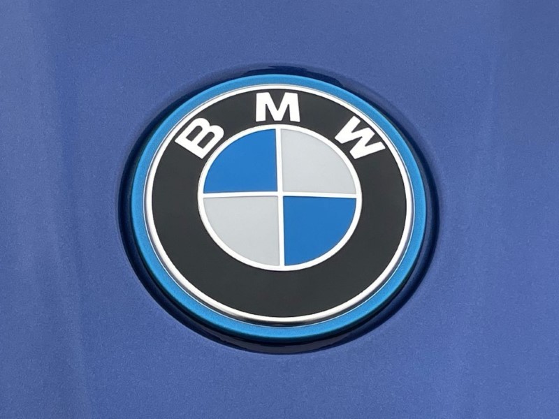 2025 (75) BMW iX2 150kW eDrive20 Shadow Edition 65kWh 5dr Auto 5212979