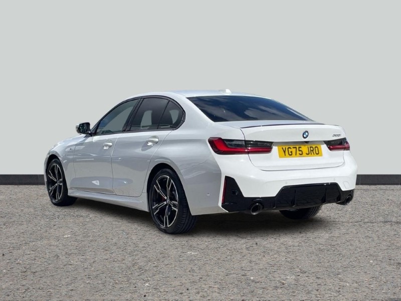 2025 (75) BMW 3 SERIES 320i M Sport 4dr Step Auto
