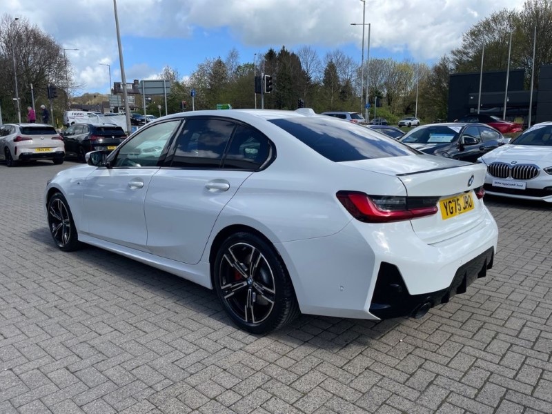 2025 (75) BMW 3 SERIES 320i M Sport 4dr Step Auto 5283171