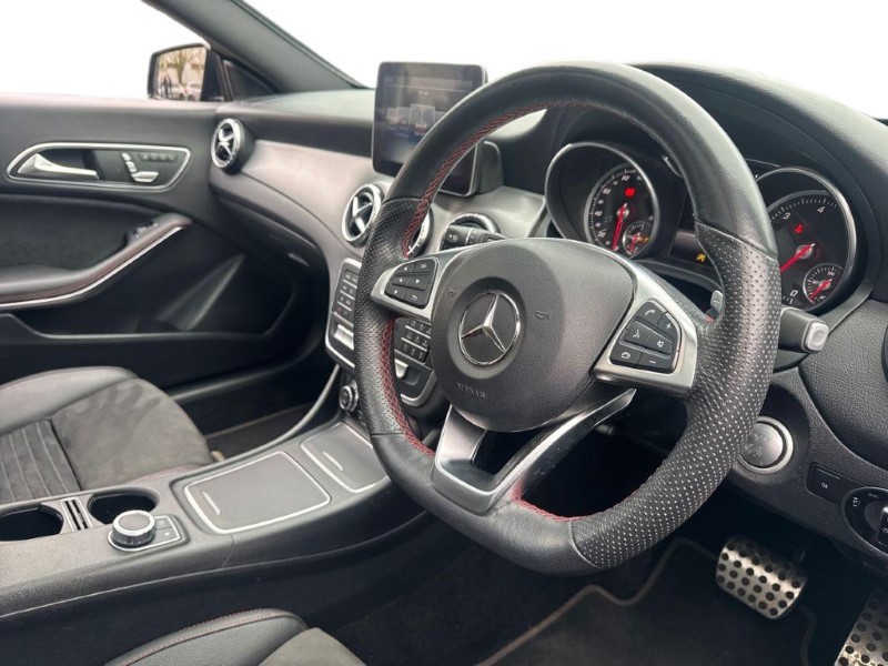 2019 (19) MERCEDES-BENZ CLA 220d AMG Line Night Edition 5dr Tip Auto 5306279