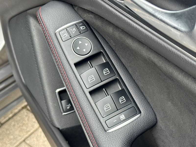 2019 (19) MERCEDES-BENZ CLA 220d AMG Line Night Edition 5dr Tip Auto 5306295