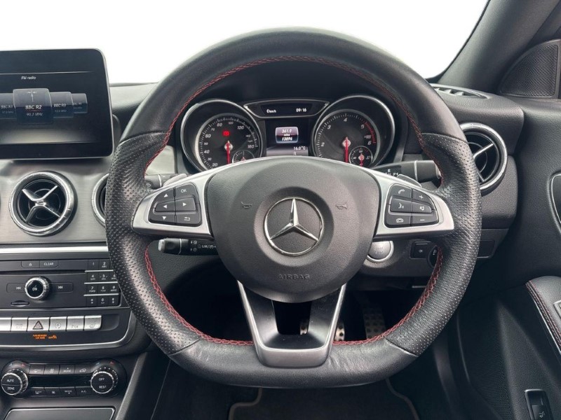 2019 (19) MERCEDES-BENZ CLA 220d AMG Line Night Edition 5dr Tip Auto 5306278