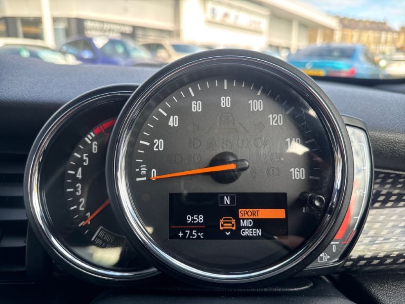 2019 (19) MINI HATCHBACK 2.0 Cooper S Sport II 3dr 5309763