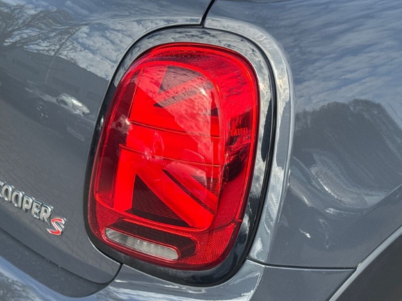 2019 (19) MINI HATCHBACK 2.0 Cooper S Sport II 3dr 5309780