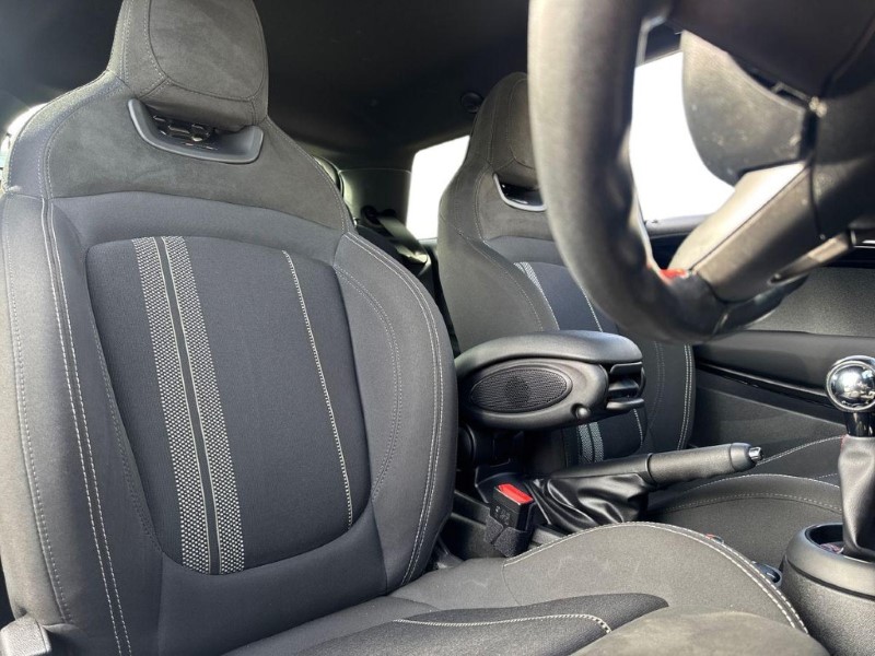 2019 (19) MINI HATCHBACK 2.0 Cooper S Sport II 3dr 5309745