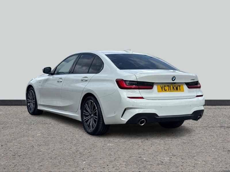2021 (71) BMW 3 SERIES 318i M Sport 4dr Step Auto