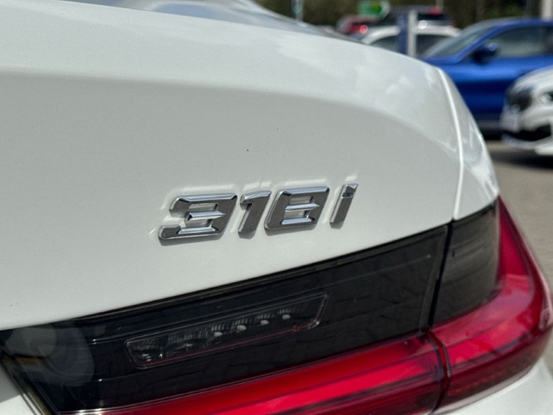 2021 (71) BMW 3 SERIES 318i M Sport 4dr Step Auto 5278019
