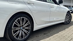2021 (71) BMW 3 SERIES 318i M Sport 4dr Step Auto 5278021