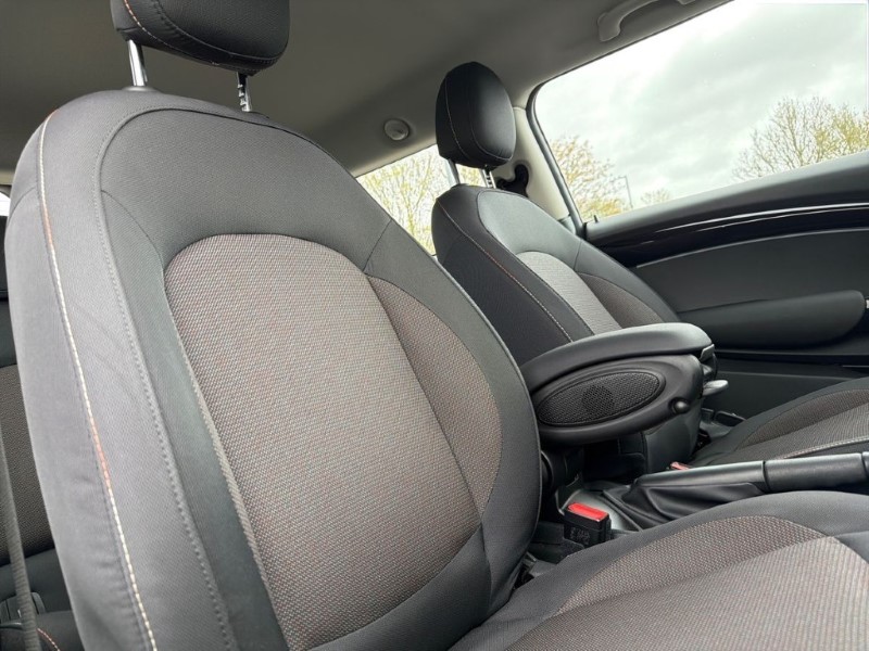 2023 (23) MINI HATCHBACK 1.5 Cooper Classic 3dr Auto 5306184