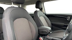 2023 (23) MINI HATCHBACK 1.5 Cooper Classic 3dr Auto 5306170