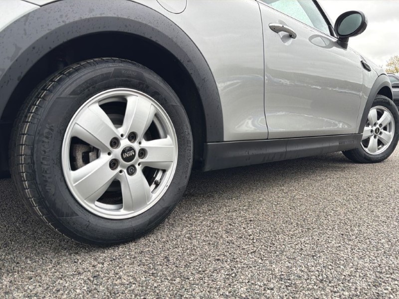 2023 (23) MINI HATCHBACK 1.5 Cooper Classic 3dr Auto 5306204