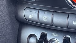 2024 (24) MINI HATCHBACK 1.5 Cooper Sport Premium 3dr Auto 5282697