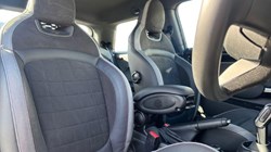 2024 (24) MINI HATCHBACK 1.5 Cooper Sport Premium 3dr Auto 5282678