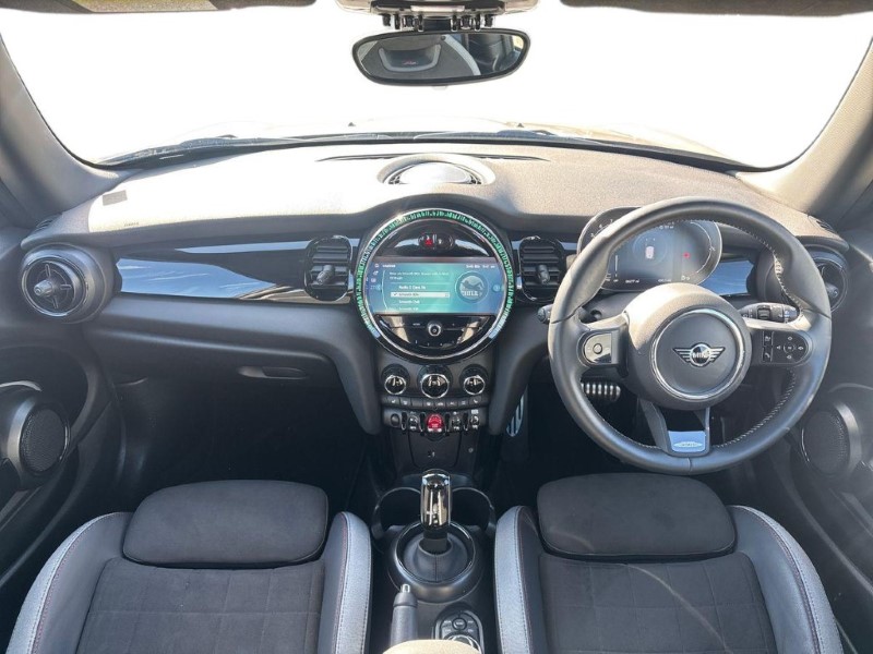 2024 (24) MINI HATCHBACK 1.5 Cooper Sport Premium 3dr Auto 5282671