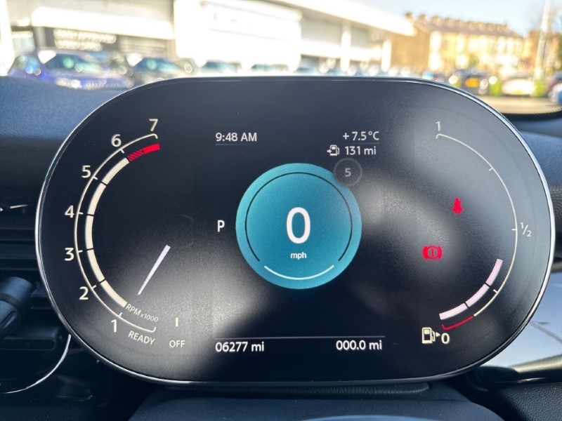 2024 (24) MINI HATCHBACK 1.5 Cooper Sport Premium 3dr Auto 5282676