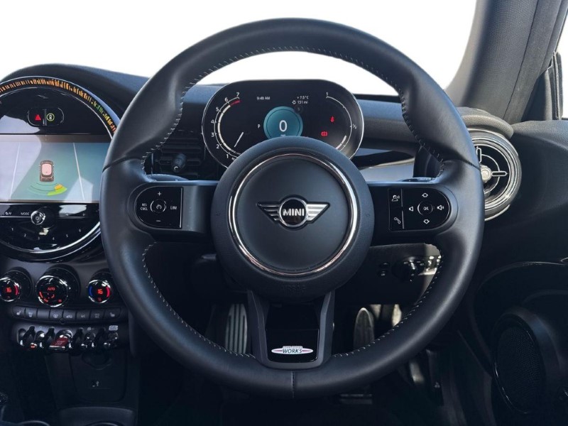 2024 (24) MINI HATCHBACK 1.5 Cooper Sport Premium 3dr Auto 5282672