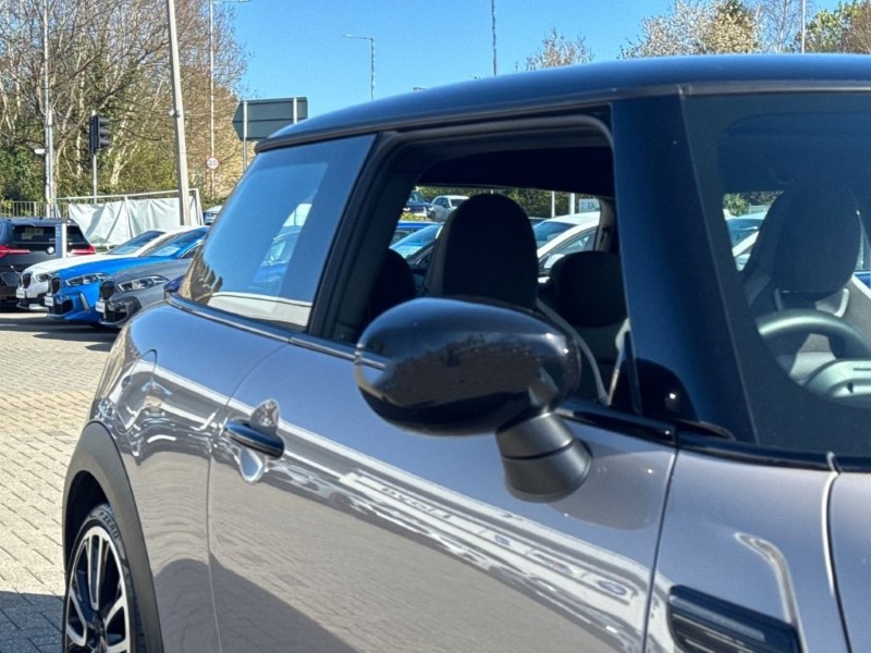2024 (24) MINI HATCHBACK 1.5 Cooper Sport Premium 3dr Auto 5282715