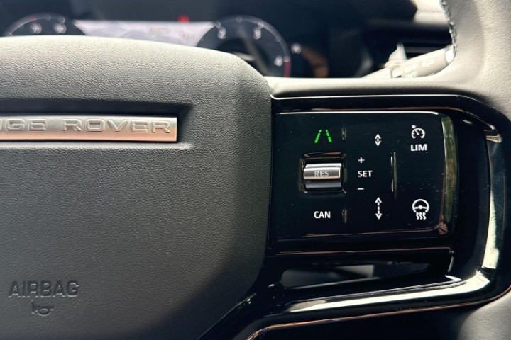 2026 (26) LAND ROVER RANGE ROVER VELAR 2.0 D200 MHEV Dynamic SE 5dr Auto 5725129
