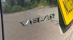 2026 (26) LAND ROVER RANGE ROVER VELAR 2.0 D200 MHEV Dynamic SE 5dr Auto 5725148