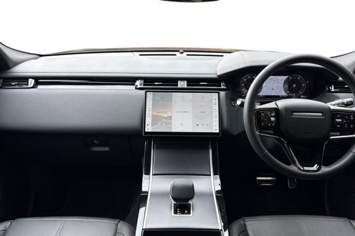 2026 (26) LAND ROVER RANGE ROVER VELAR 2.0 D200 MHEV Dynamic SE 5dr Auto 5725109