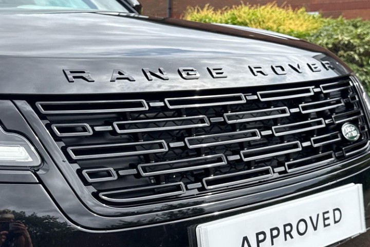 2026 (26) LAND ROVER RANGE ROVER VELAR 2.0 D200 MHEV Dynamic SE 5dr Auto 5725145