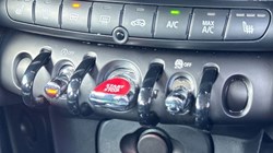 2020 (70) MINI HATCHBACK 1.5 Cooper Exclusive II 5dr 5338510