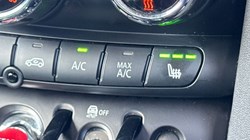 2020 (70) MINI HATCHBACK 1.5 Cooper Exclusive II 5dr 5338521