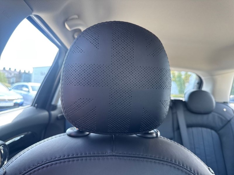 2020 (70) MINI HATCHBACK 1.5 Cooper Exclusive II 5dr 5338528