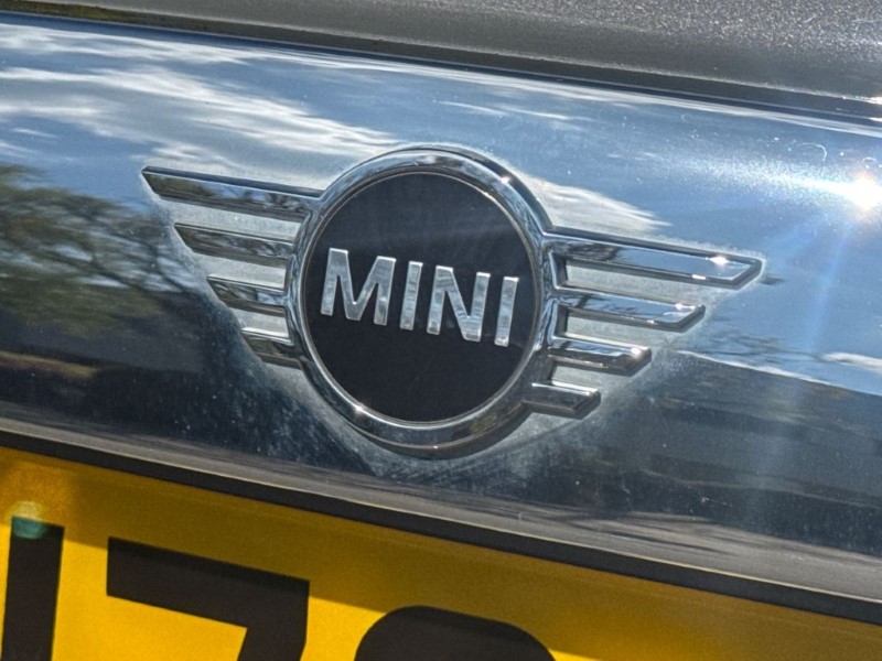 2020 (70) MINI HATCHBACK 1.5 Cooper Exclusive II 5dr 5338534