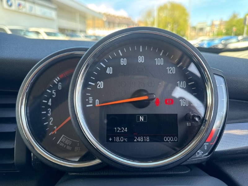 2020 (70) MINI HATCHBACK 1.5 Cooper Exclusive II 5dr 5338500