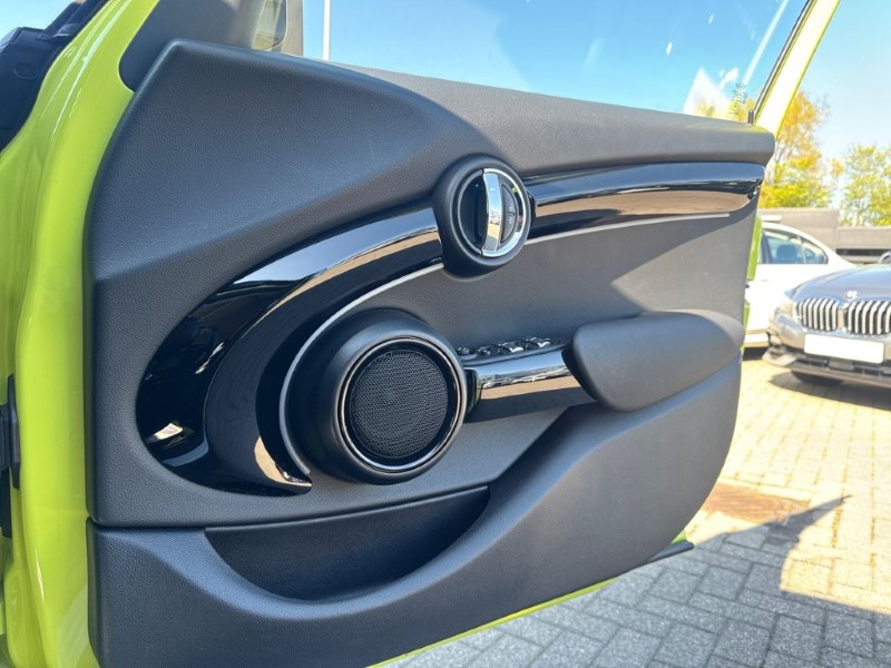 2023 (73) MINI HATCHBACK 1.5 Cooper Classic 5dr 5318751