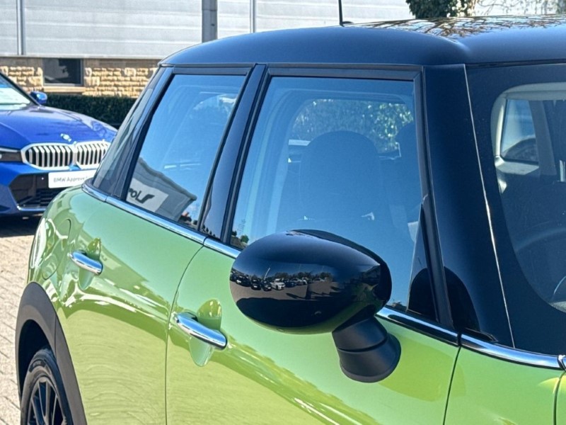 2023 (73) MINI HATCHBACK 1.5 Cooper Classic 5dr 5318776