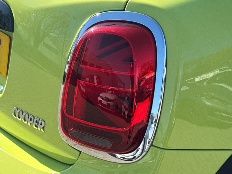 2023 (73) MINI HATCHBACK 1.5 Cooper Classic 5dr 5318773