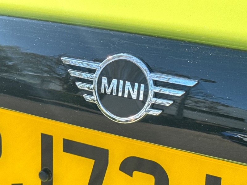 2023 (73) MINI HATCHBACK 1.5 Cooper Classic 5dr 5318771