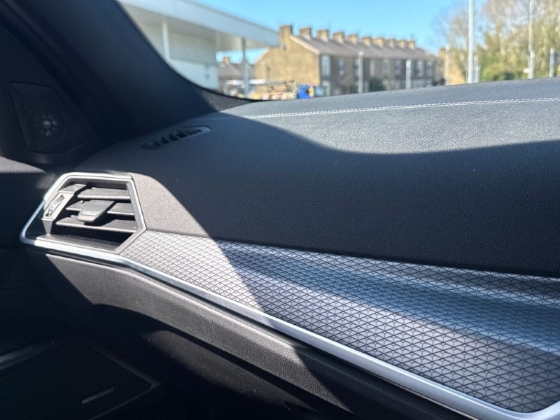 2022 (72) BMW 3 SERIES M340i xDrive MHT 4dr Step Auto 5325223