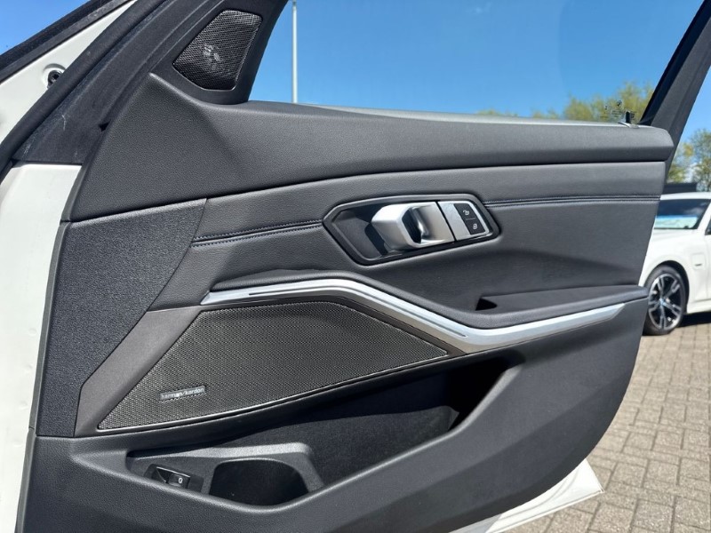 2022 (72) BMW 3 SERIES M340i xDrive MHT 4dr Step Auto 5325212