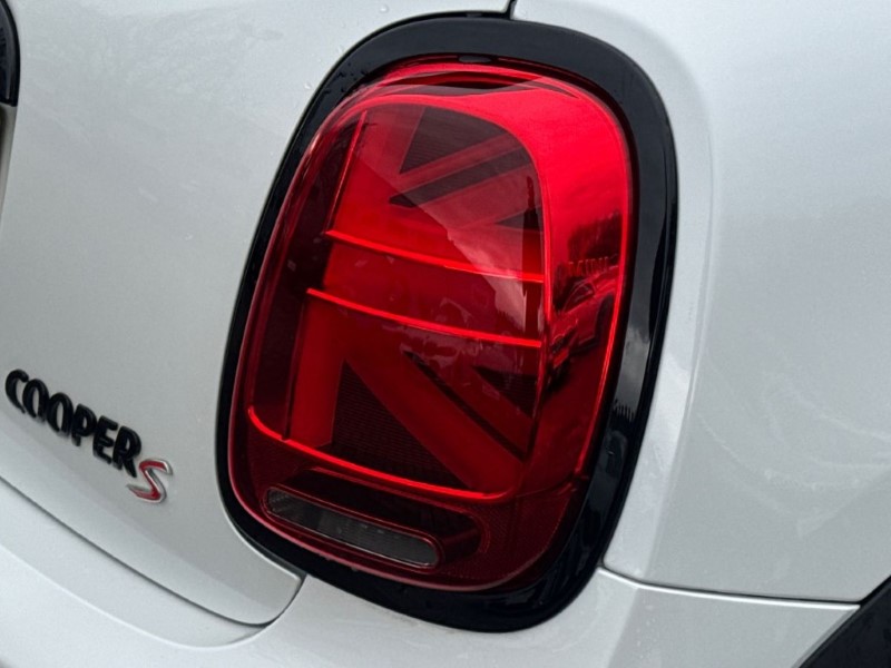 2022 (72) MINI HATCHBACK 2.0 Cooper S Sport 3dr Auto 5291215