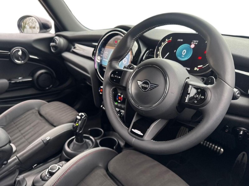 2022 (72) MINI HATCHBACK 2.0 Cooper S Sport 3dr Auto 5291176