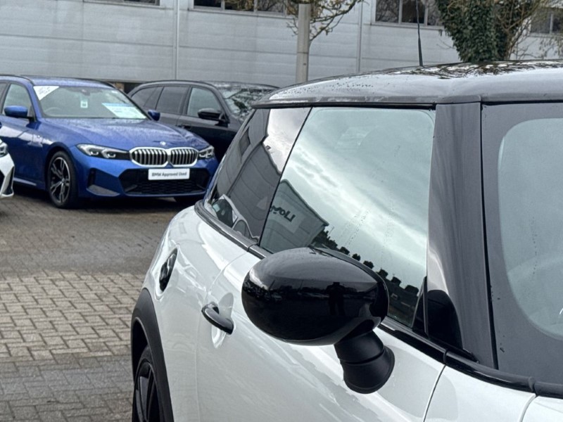 2022 (72) MINI HATCHBACK 2.0 Cooper S Sport 3dr Auto 5291218