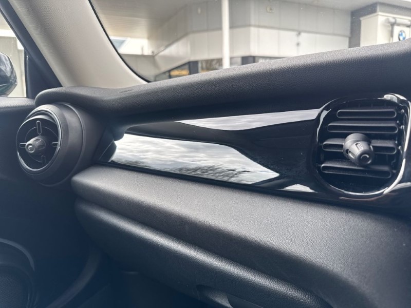 2023 (73) MINI HATCHBACK 1.5 Cooper Classic 3dr Auto 5312048