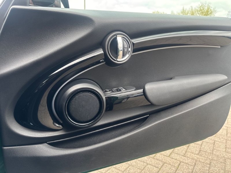 2023 (73) MINI HATCHBACK 1.5 Cooper Classic 3dr Auto 5312038