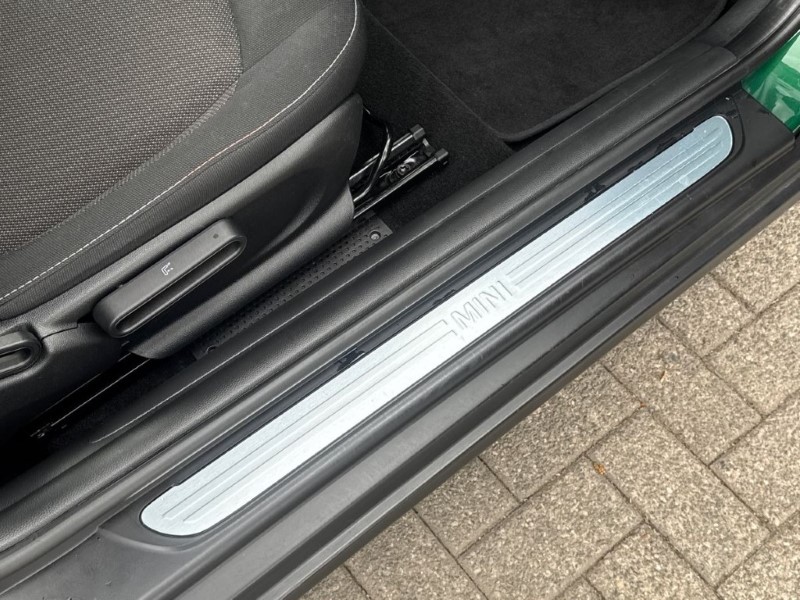 2023 (73) MINI HATCHBACK 1.5 Cooper Classic 3dr Auto 5312052