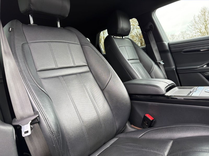 2019 (69) LAND ROVER RANGE ROVER EVOQUE 2.0 D180 S 5dr Auto 5304763